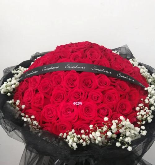 追寻紫红色满天星的浪漫花语（花开花谢，映照心中的爱恋）