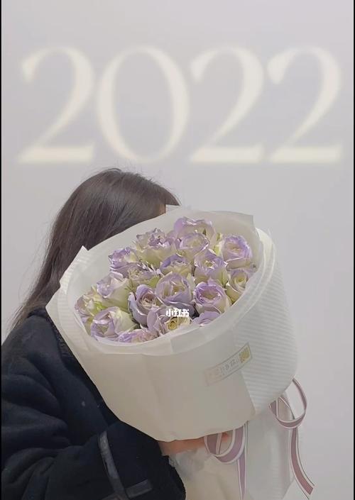 浪漫芬芳，薄雾玫瑰花语（探秘薄雾玫瑰的浪漫花语）
