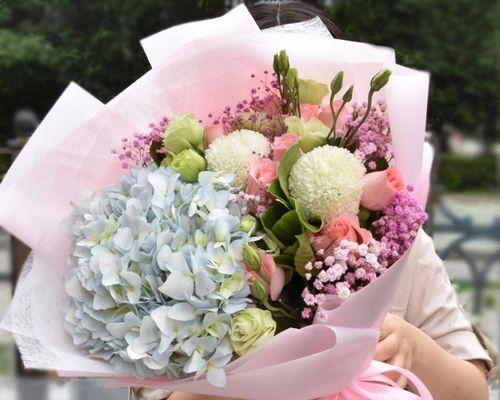 毕业送花，选对花种不再犯难（毕业送花）