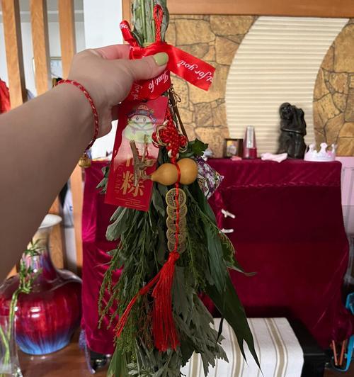 端午节挂艾草的寓意与传承（端午节艾草的象征意义及文化传统）
