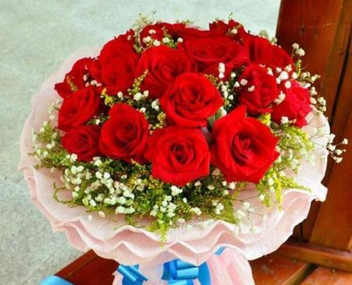 5朵玫瑰代表什么？5朵玫瑰的花语是什么？