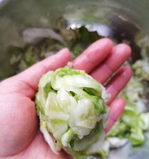 包菜冷冻保存的正确方法是什么？冷冻后会影响口感吗？