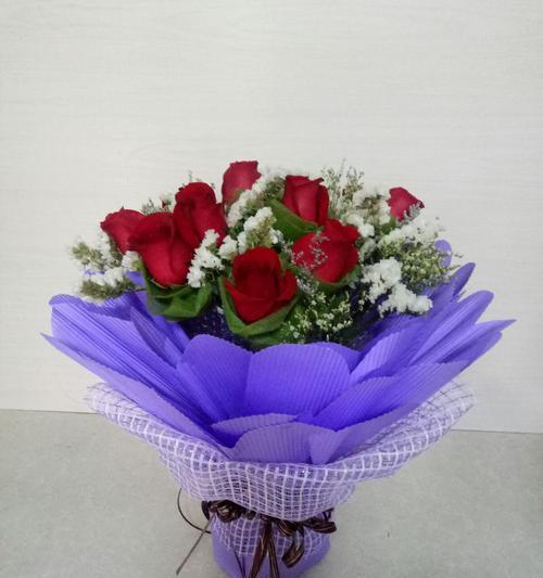12朵玫瑰花的花语是什么？12朵玫瑰代表什么含义？