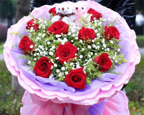 2朵玫瑰花代表什么意思？花语背后的含义是什么？