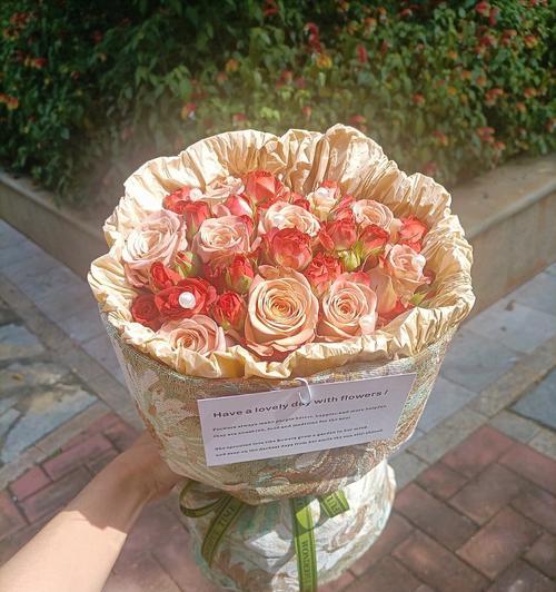 741朵玫瑰花的含义是什么？图片能否展示？