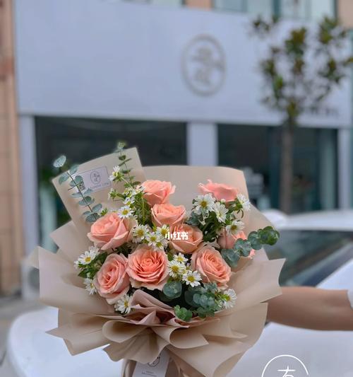 9朵玫瑰花和手链一起送有什么特别含义？