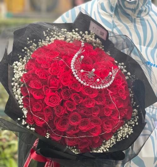 红色玫瑰花束包装样式图片详解