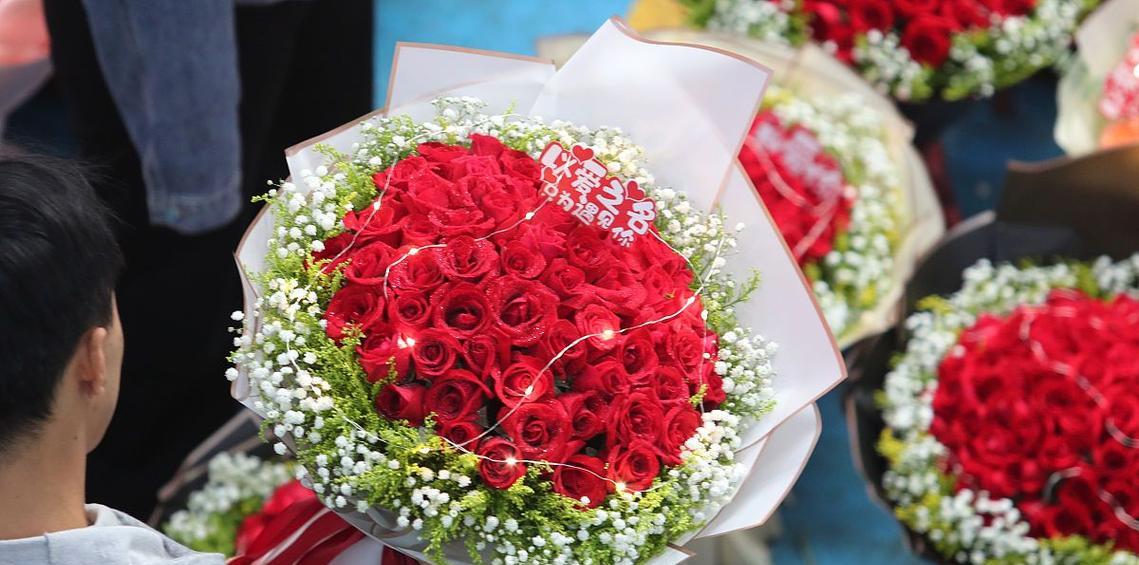 上海11朵玫瑰花价格表图片