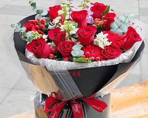 6朵红色玫瑰花束包装视频