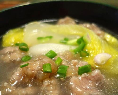 浇肉汤对哪些植物生长有益？使用肉汤作为肥料的正确方式是什么？