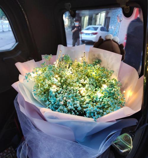 墨蓝色花束代表什么情感？