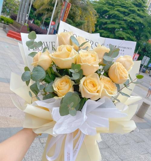 11朵玫瑰花的花语含义是什么？