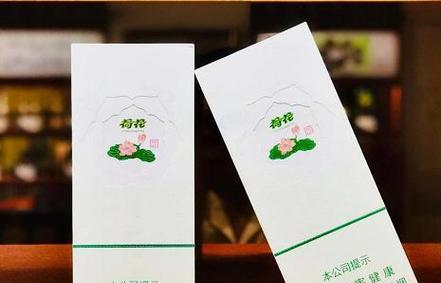 荷花烟的花语是什么？为什么荷花烟会让人联想到花语？