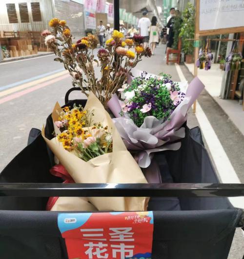 三朵玫瑰花在摆摊中代表什么含义？