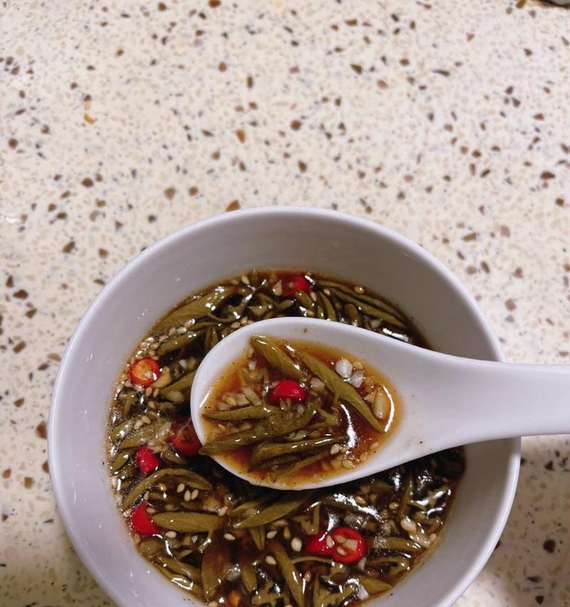 莼菜的花语是什么？莼菜的读音是什么？