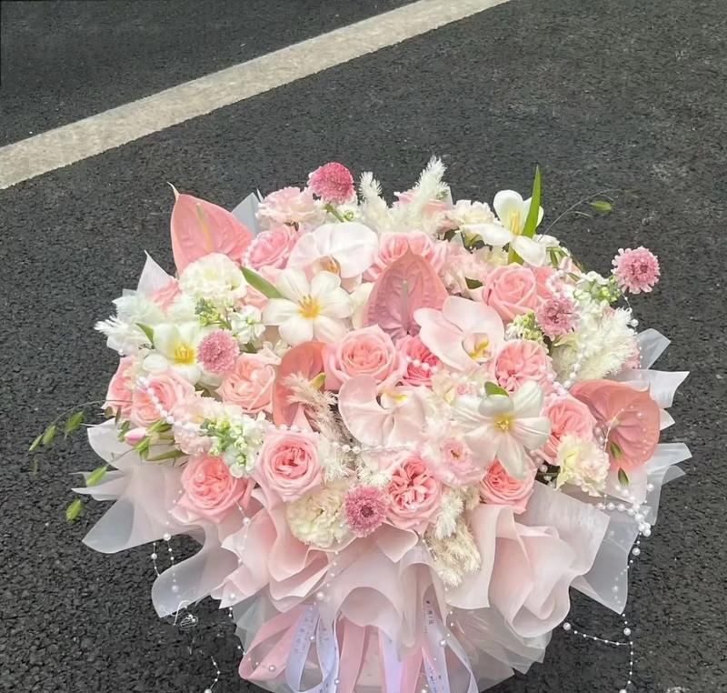 表白时常用的鲜花花语是什么？它传达了怎样的情感？
