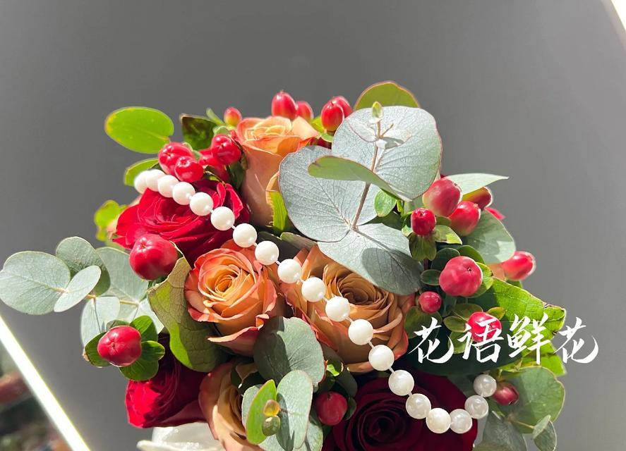手捧花代表幸福的花语是什么？幸福的手捧花有何寓意？