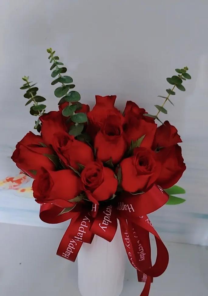 红玫瑰花代表什么意义？红玫瑰花有何寓意？