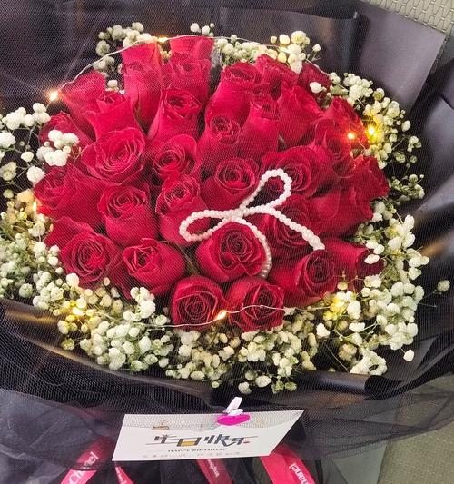 13朵红玫瑰的花语寓意是什么？它传递了哪种情感？