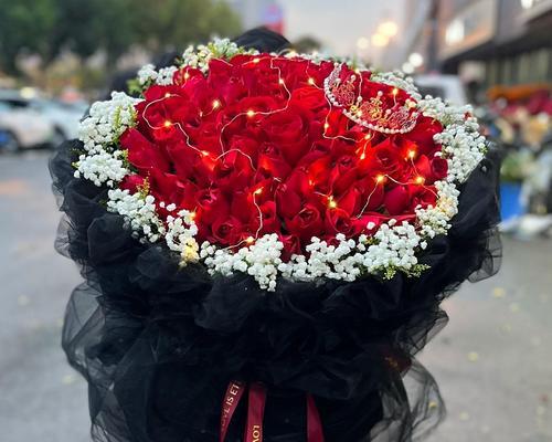 花语玫瑰的花语有何特别之处？