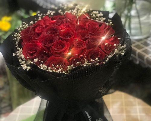 33朵玫瑰花束祝寿有何特别含义？