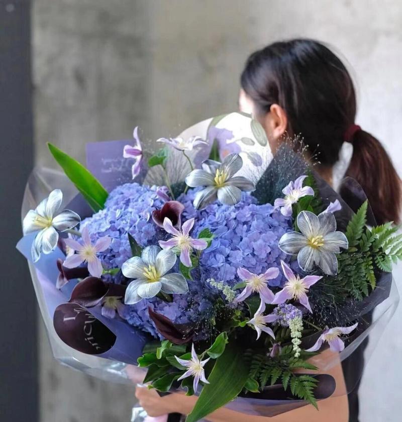 送什么花代表思念伴侣？花语中如何表达？