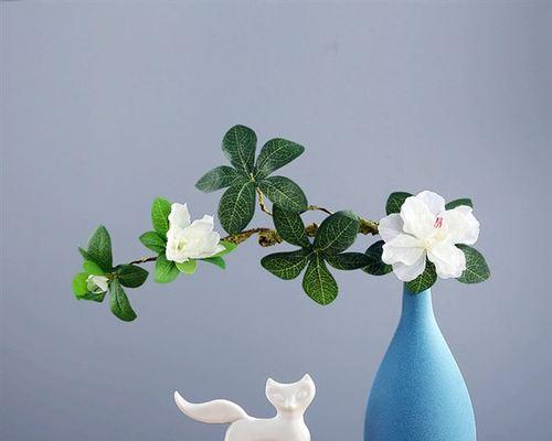 高脚花瓶插花技巧是什么？