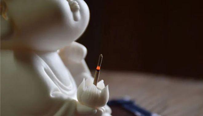 石墨生花的含义和象征是什么？如何理解其深层意义？