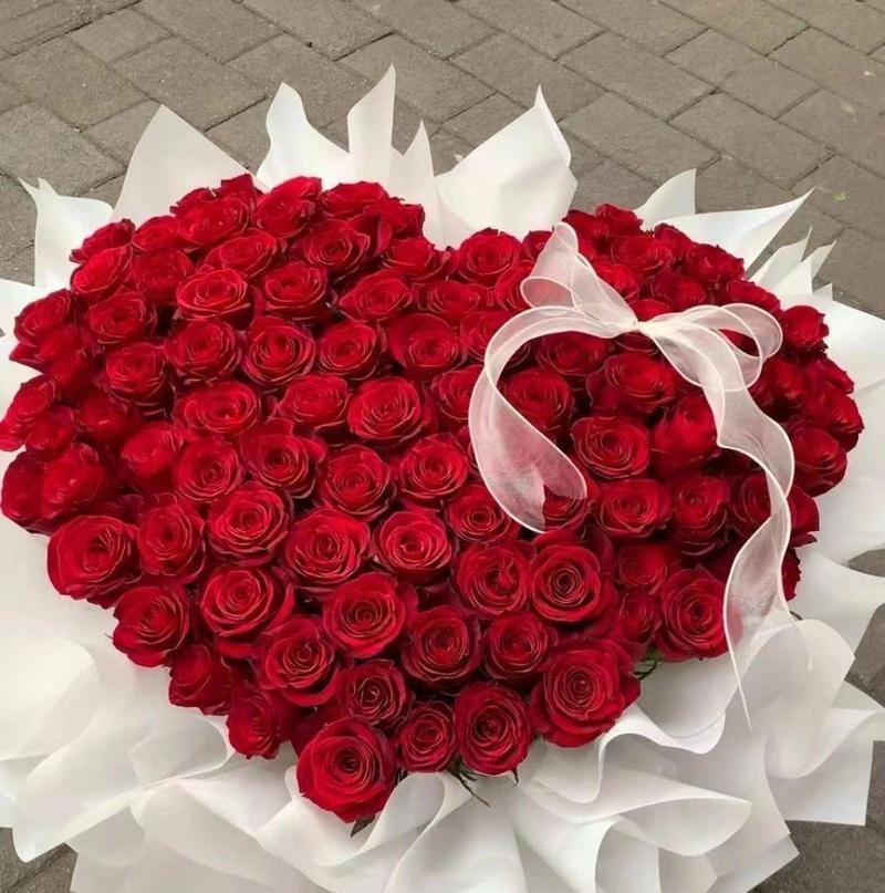 收到六朵玫瑰花代表什么意思？六朵玫瑰花的花语是什么？