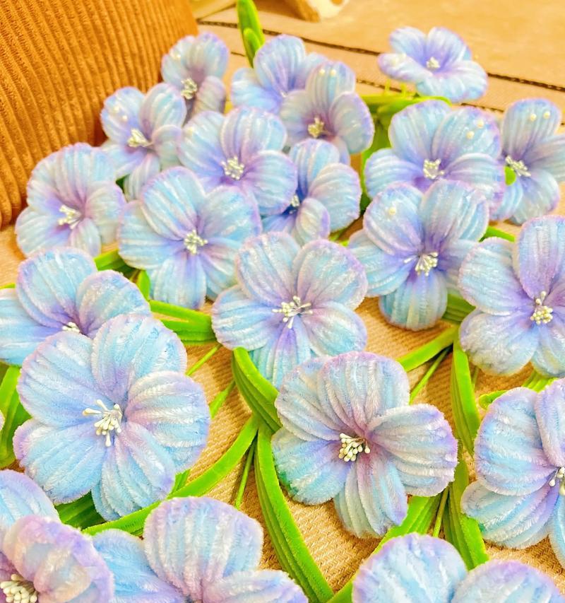 扭扭棒芙蓉花的寓意是什么？如何用它表达情感？