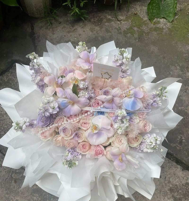 以玫瑰花的花语为主题的告白之旅（玫瑰花语传递爱意的秘密）