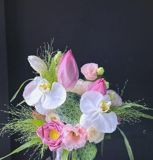 手捧花制作时应考虑哪些寓意？
