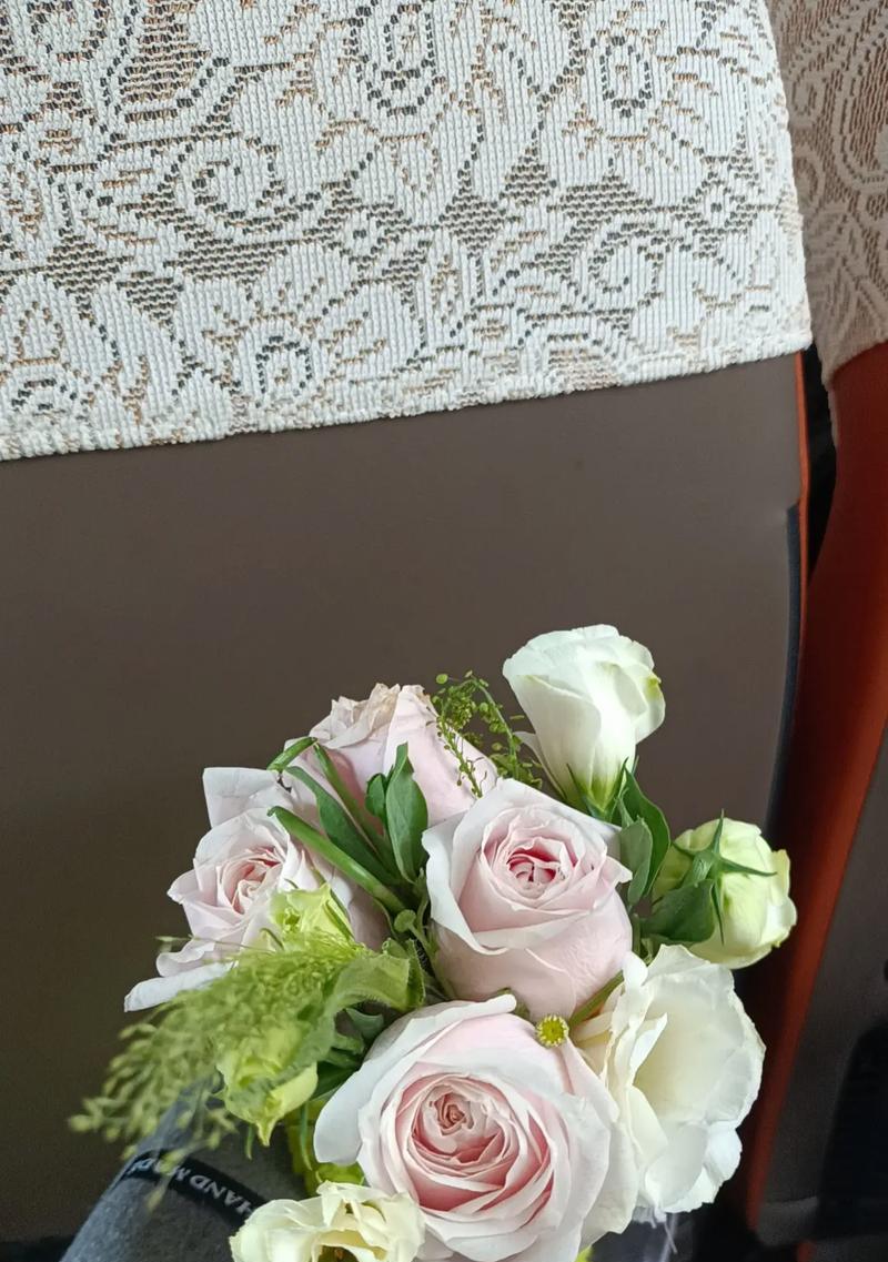 接手捧花代表什么意义？捧花的寓意是什么？