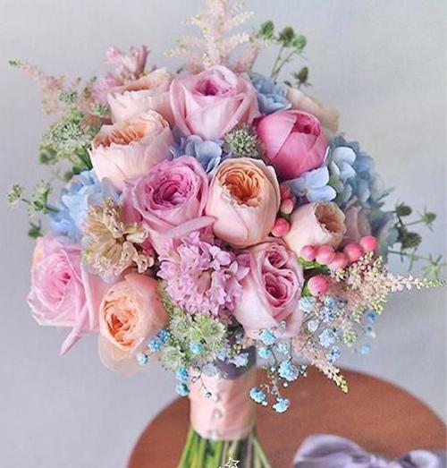 接手捧花代表什么意义？捧花的寓意是什么？