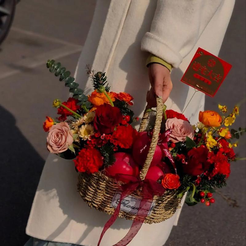 哪种花象征平安幸福？在花艺设计中如何应用？