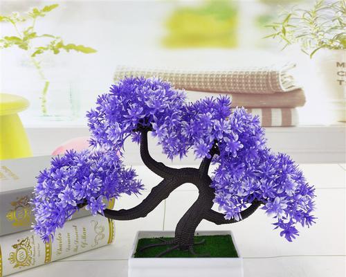 蓝色的塑料花有什么寓意？它在现代装饰中扮演什么角色？