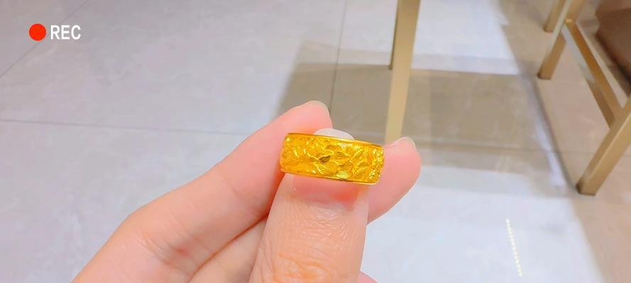 富贵花戒指的寓意和象征是什么？