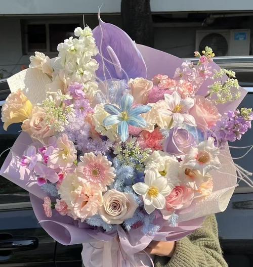 手捧花8个绳子的寓意和象征是什么？有富贵象征意义的花有哪些？
