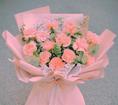 母亲节送什么花最合适？这些花的寓意是什么？