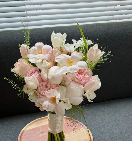 29朵手捧花代表什么？手捧花29朵的含义是什么？
