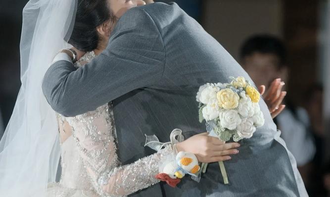 外婆送手捧花有什么特别含义？背后的故事是什么？