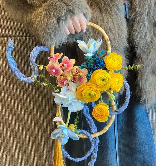 冬天暖色手捧花有何寓意？它们代表了什么？