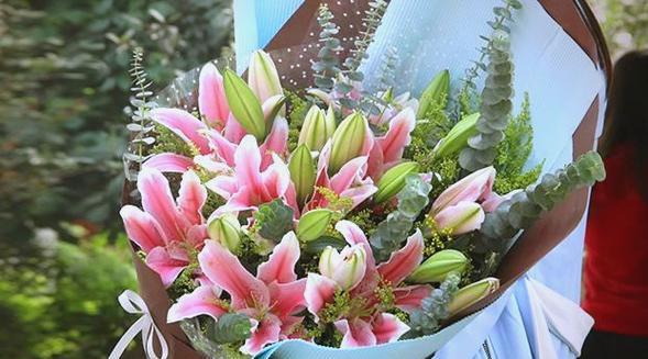 中秋节送什么花最合适？它们象征着什么？