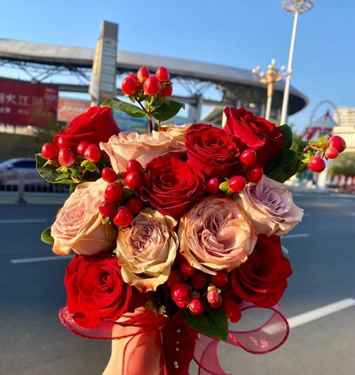收到手捧花代表什么？它的花语和寓意是什么？