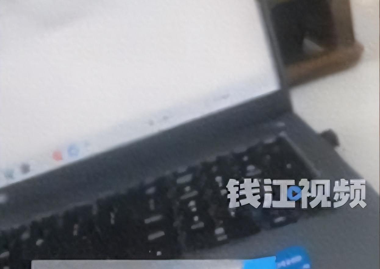 “不录取又何必羞辱我”！女孩被云南大学3字劝退，瞬间破防崩溃